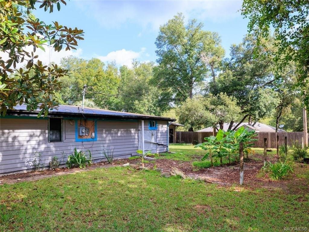 Van Buren St, Inverness, FL 34453