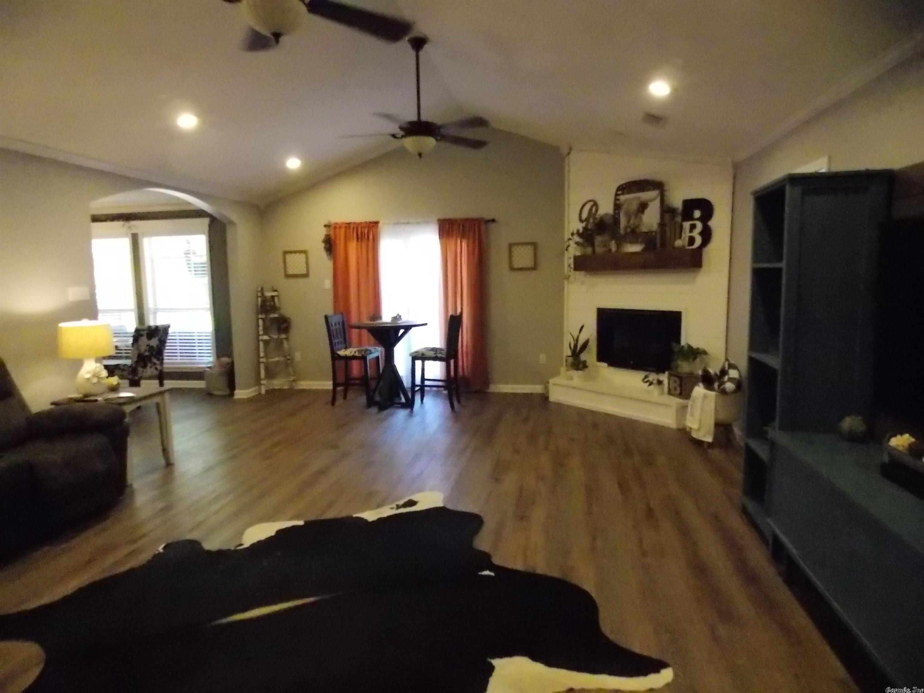 Cinnamon Ln, Cabot, AR 72023