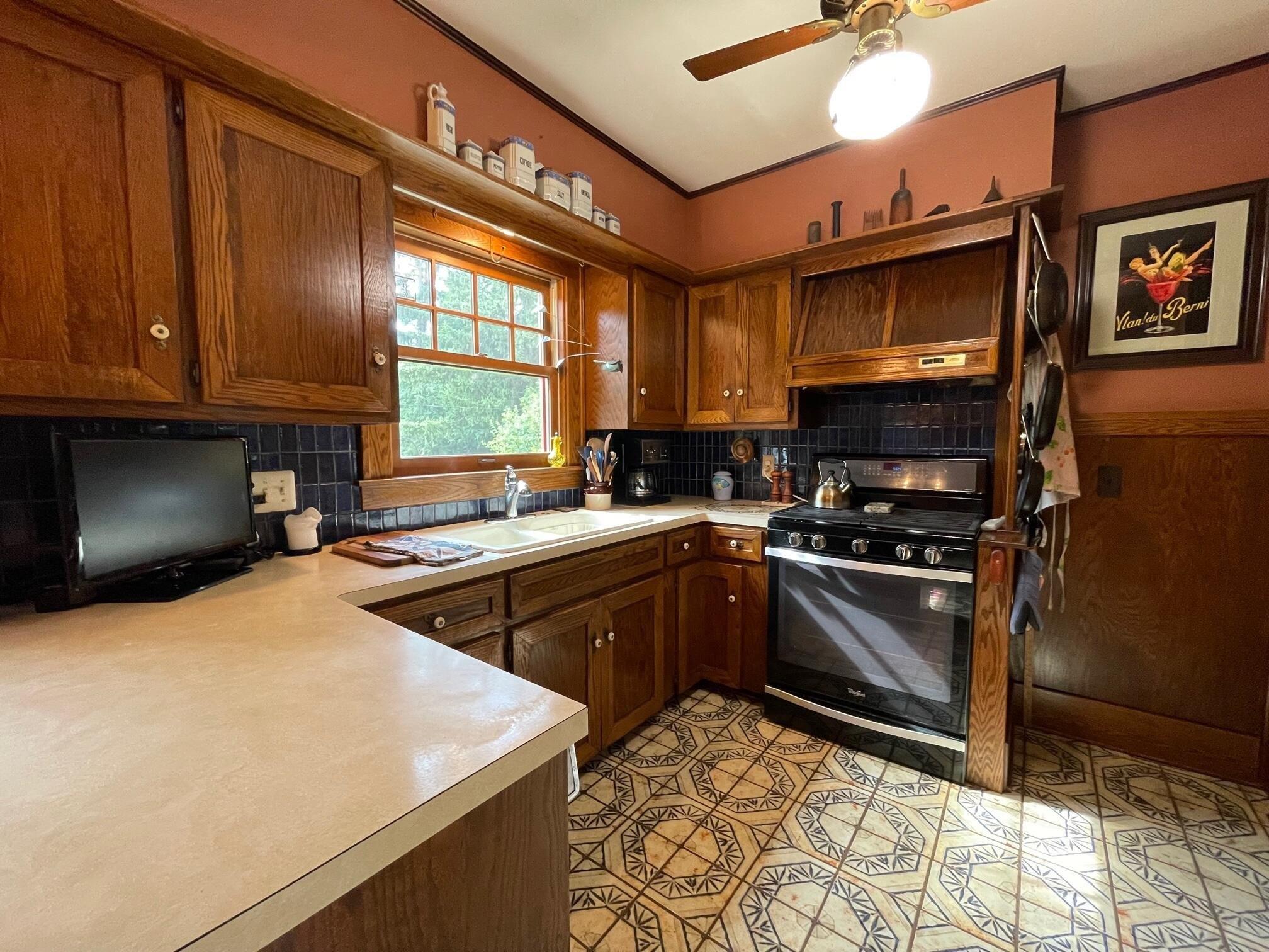 Oak Hollow Dr Se, Grand Rapids, MI 49506