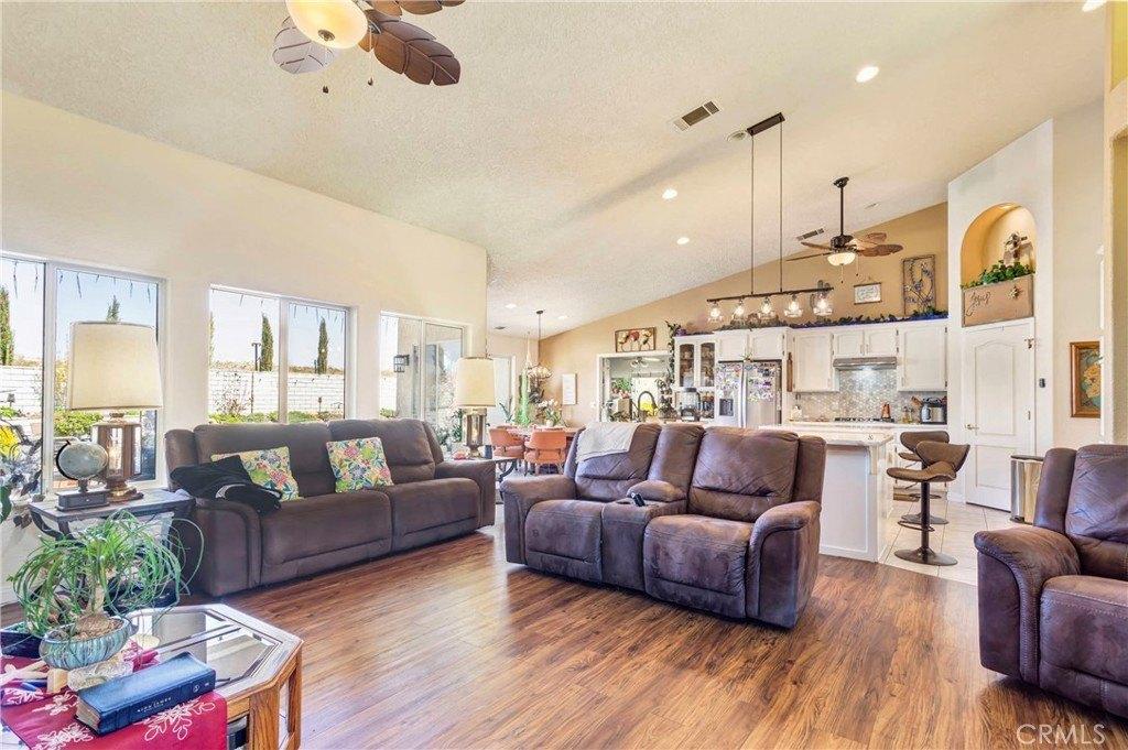 Ohna Rd, Apple Valley, CA 92307