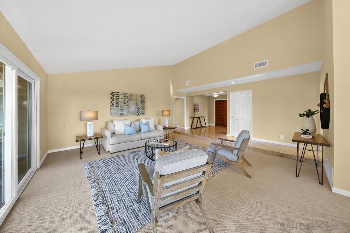 Silver Saddle Ln, Poway, CA 92064