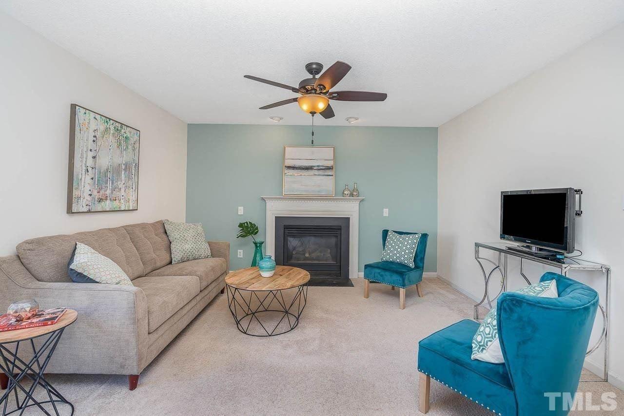 Sayornis Ct, Raleigh, NC 27615