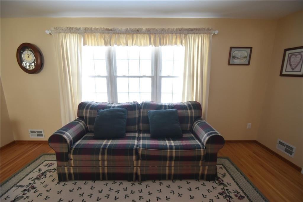Heatherwood Rd, Fairport, NY 14450