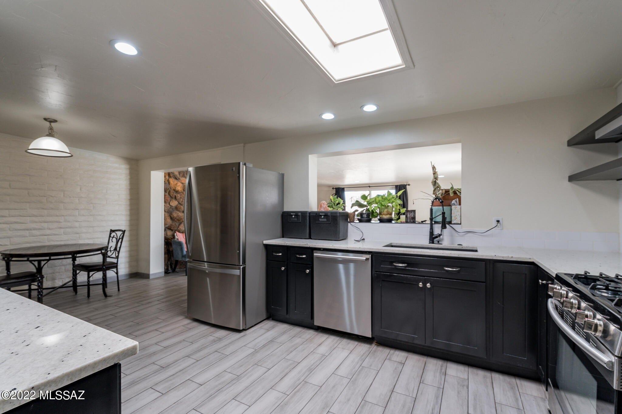 E Fayette St, Tucson, AZ 85730
