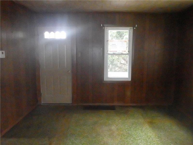 High St, Lyndora, PA 16045