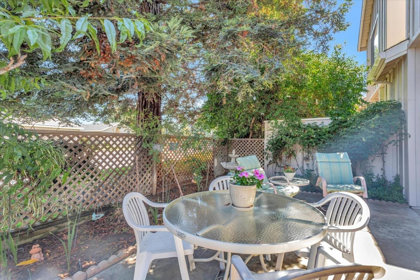 Helen Dr, Hollister, CA 95023