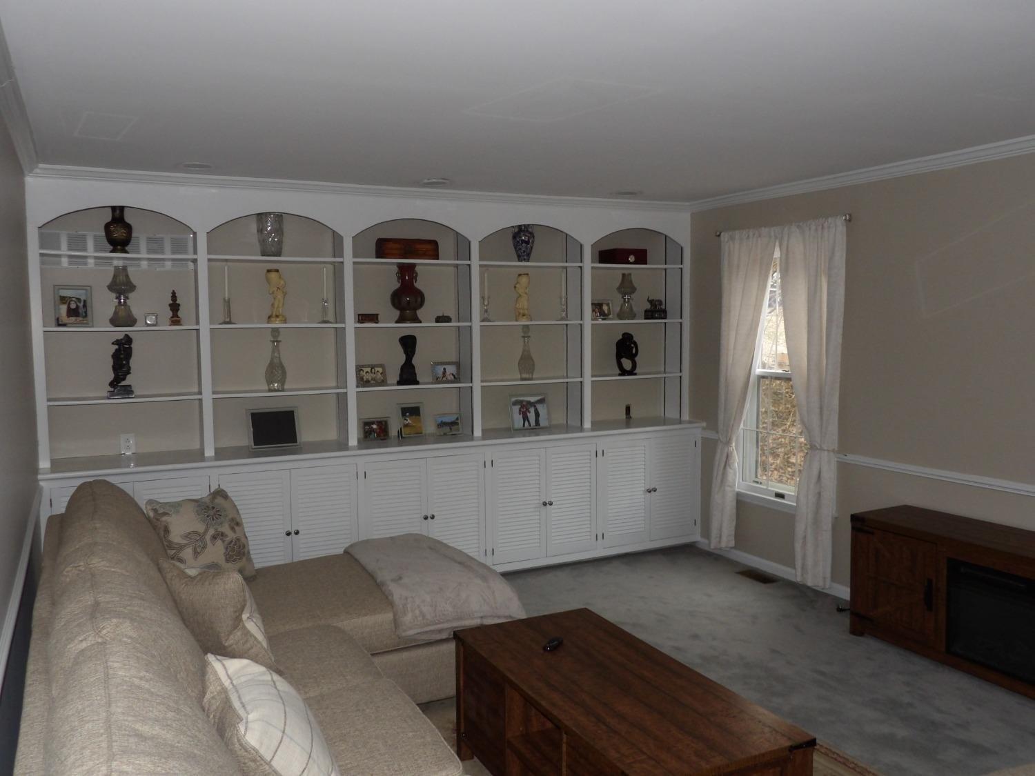 Orchard Dr, Hamilton, OH 45013