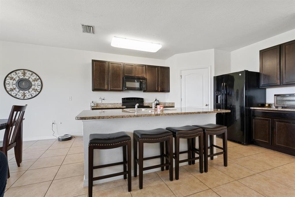 High Bell Pl, Bradenton, FL 34212