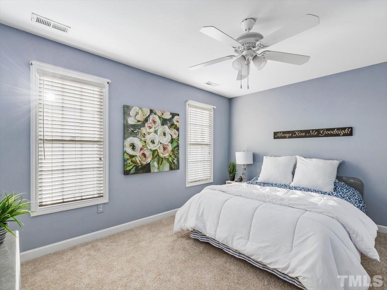 White Cloud Cir, Apex, NC 27502
