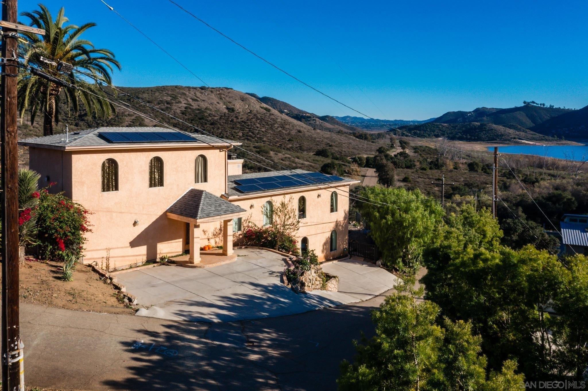 Ash Ln, Escondido, CA 92029