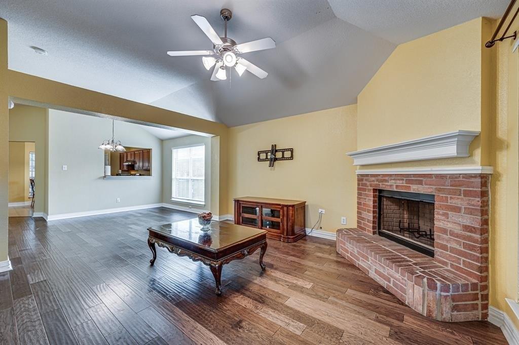 Cranbrook Ln, Grand Prairie, TX 75052