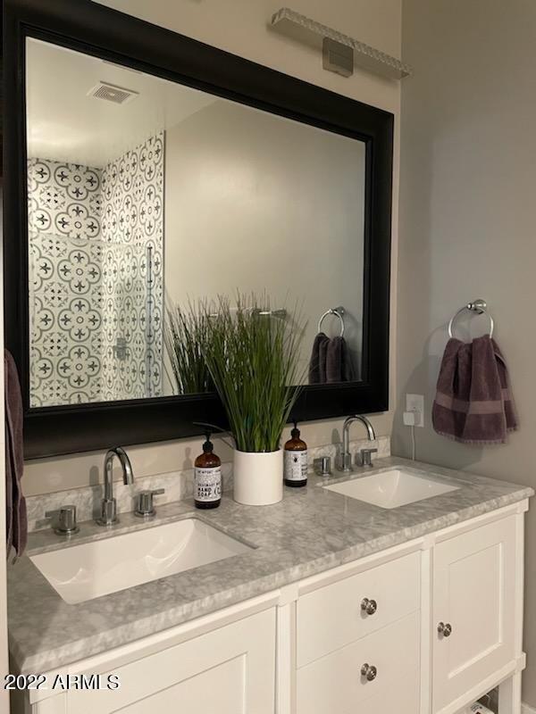 S 10th St, Phoenix, AZ 85034