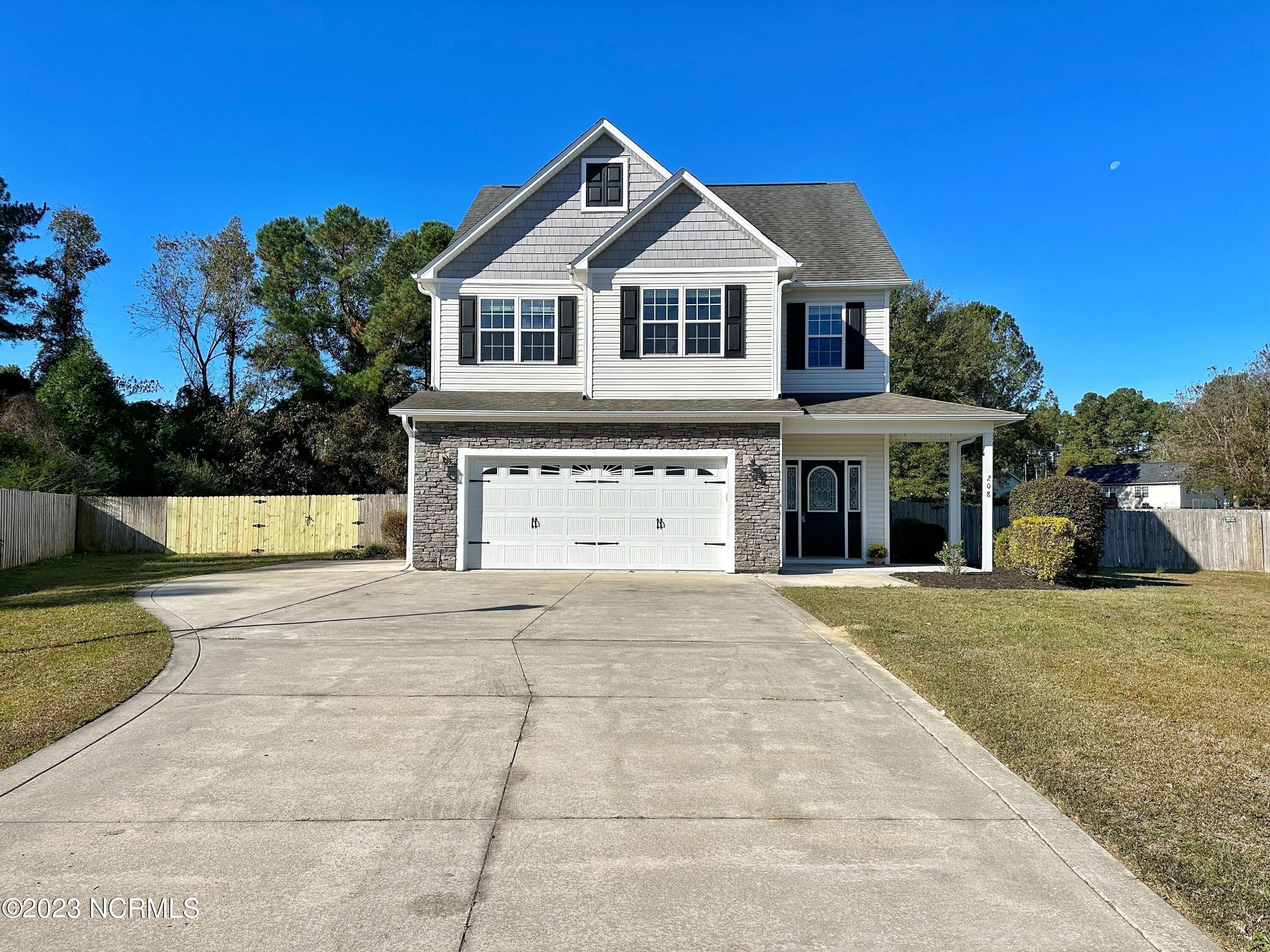 Coqui Ct, Richlands, NC 28574