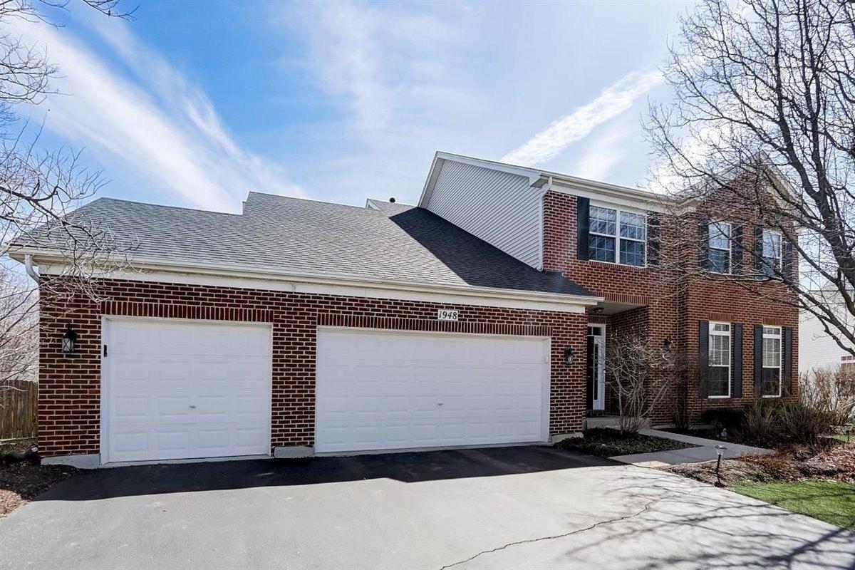 Barrington Ct, Aurora, IL 60503