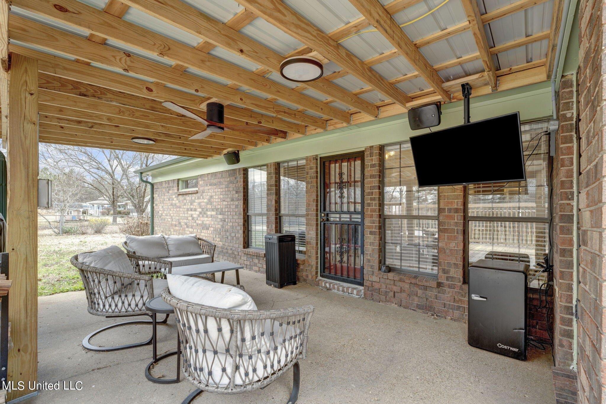 Branchview Dr, Olive Branch, MS 38654