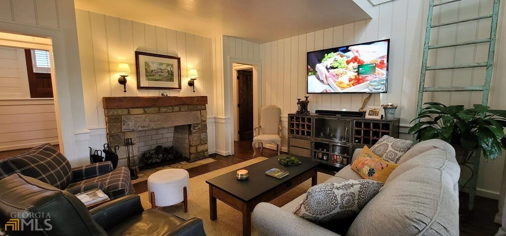 Coneflower Ln, Toccoa, GA 30577