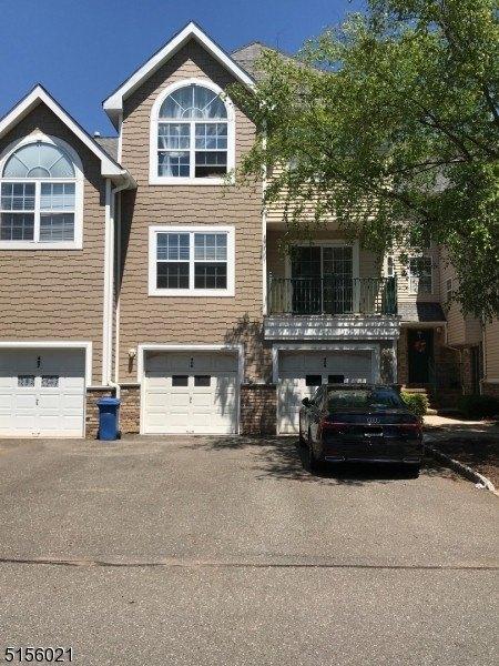 Rhoads Dr, Belle Mead, NJ 08502
