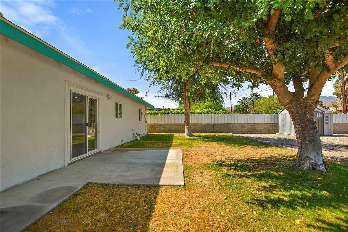Lawrence St, Palm Springs, CA 92264