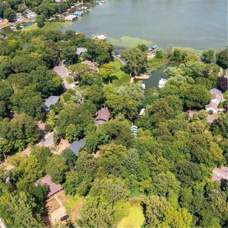 Sherwood Dr, Mound, MN 55364