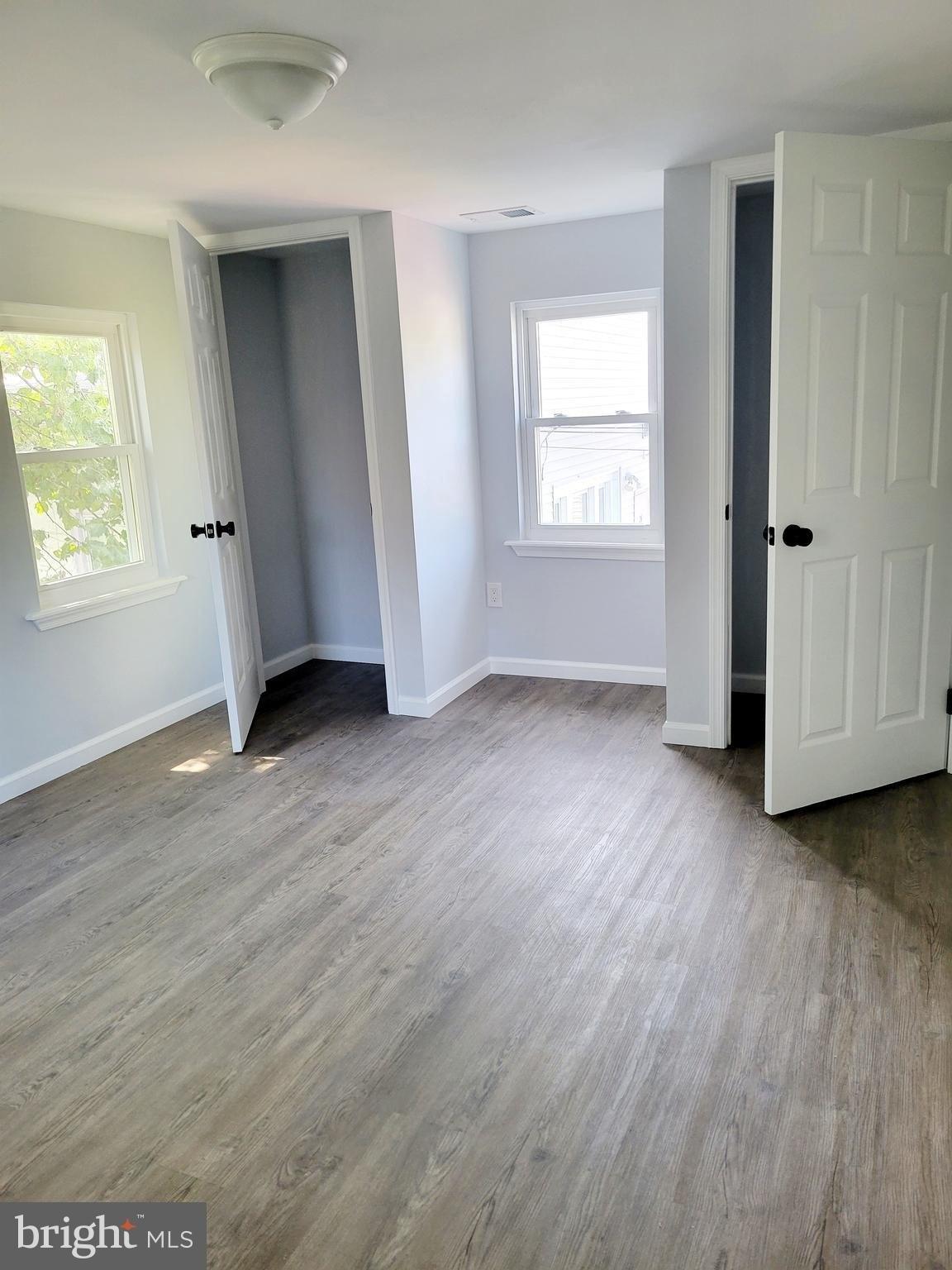 W 2nd St, Florence, NJ 08518