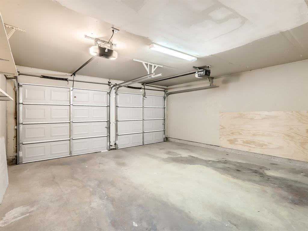 Paddock Cir, Dallas, TX 75238