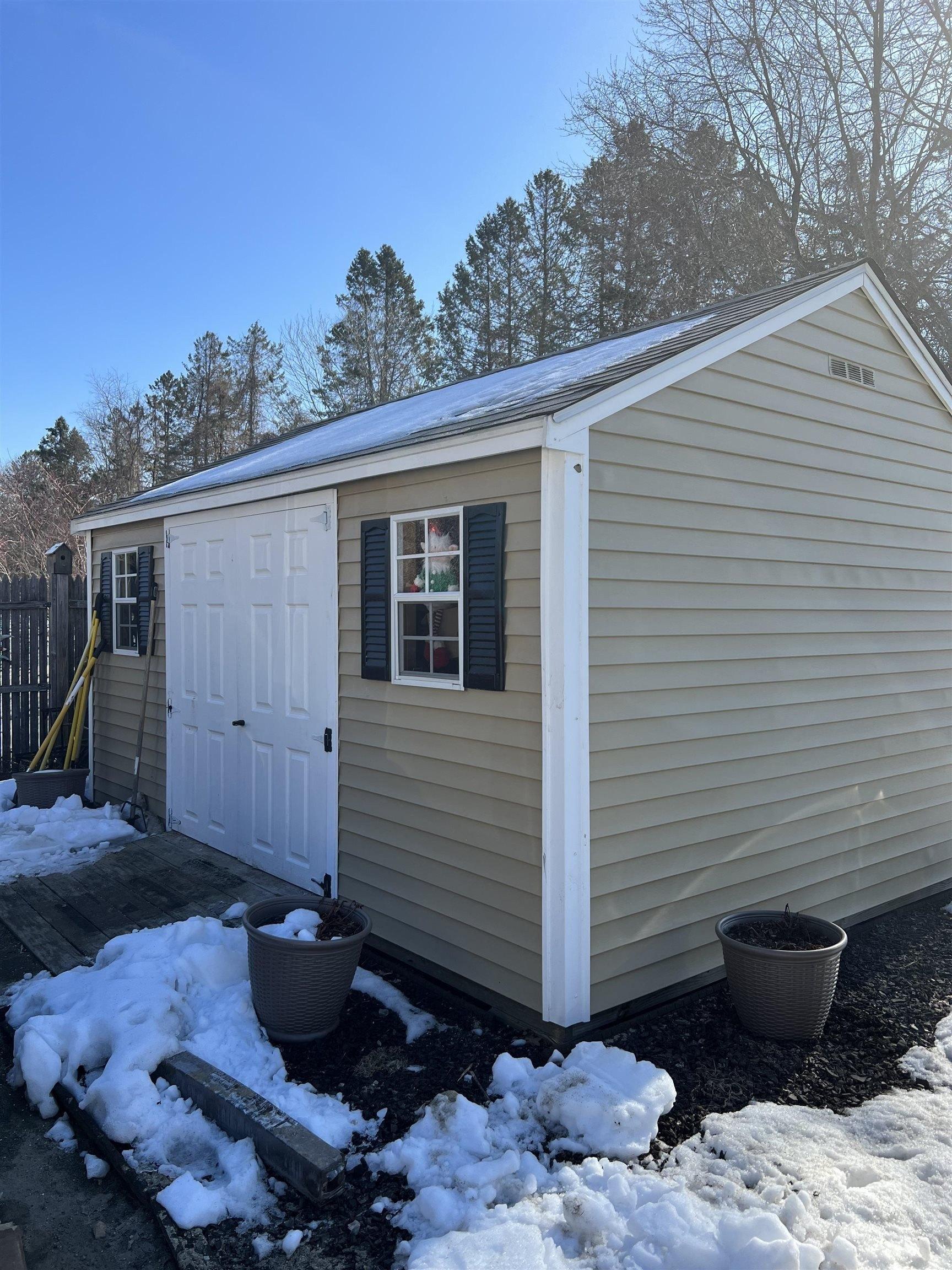 Barksdale Ave, Londonderry, NH 03053