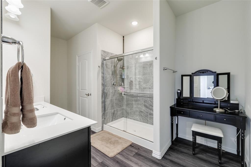 Robert St, Anna, TX 75409