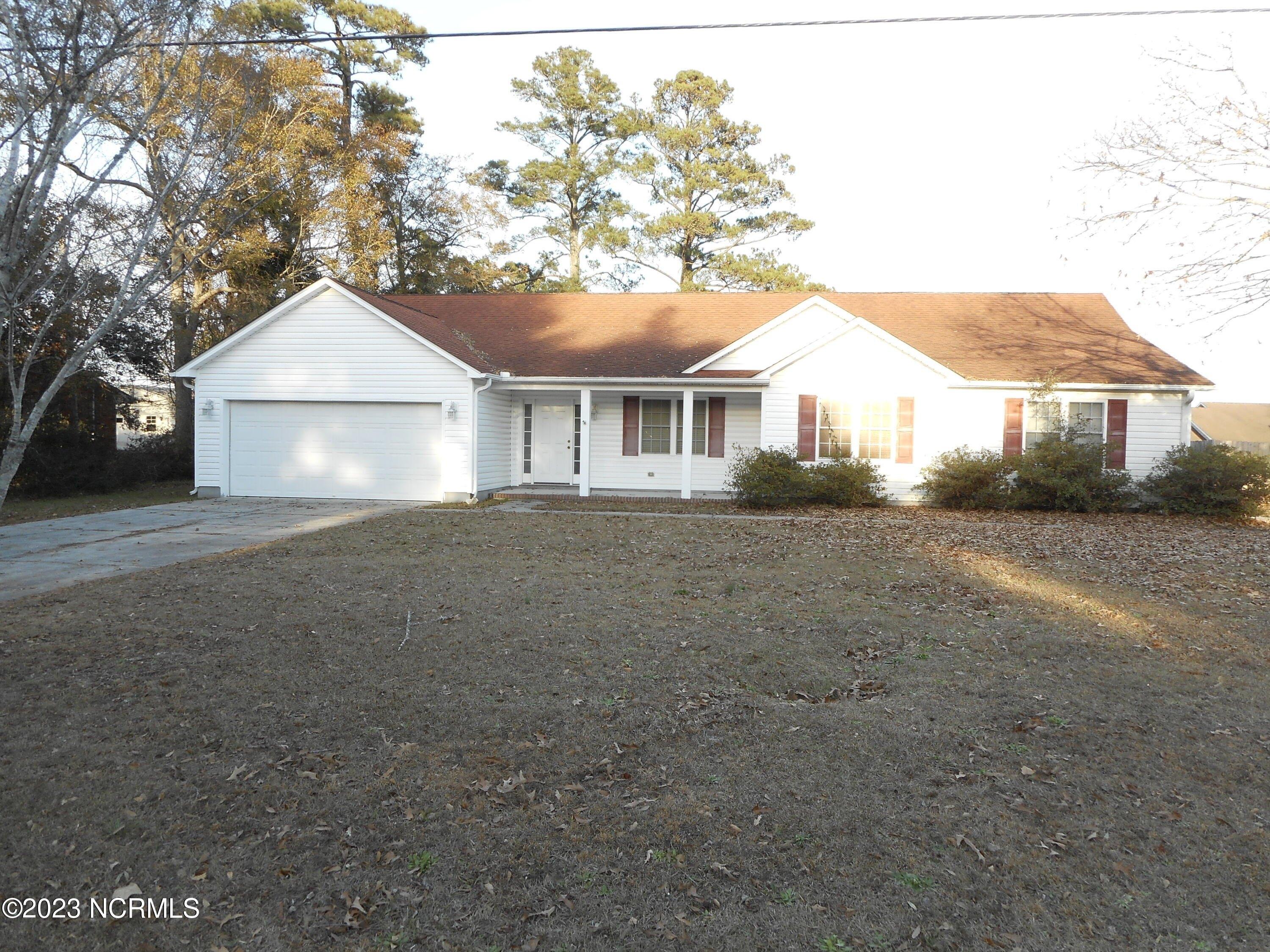 Chatham St, Newport, NC 28570