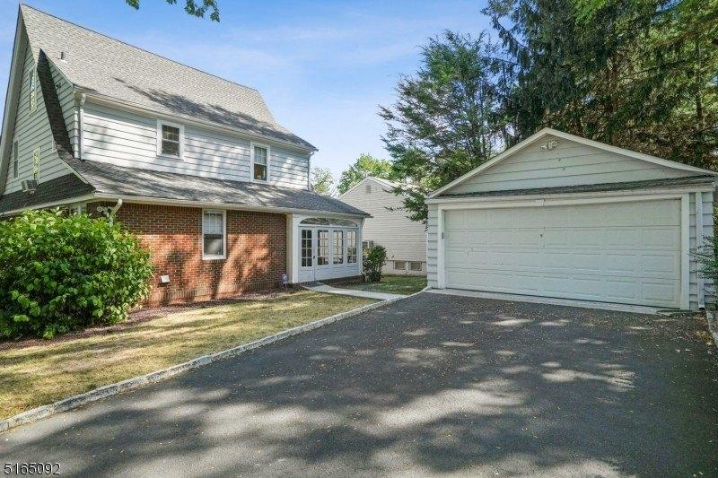 Fleming Ter, Maplewood, NJ 07040