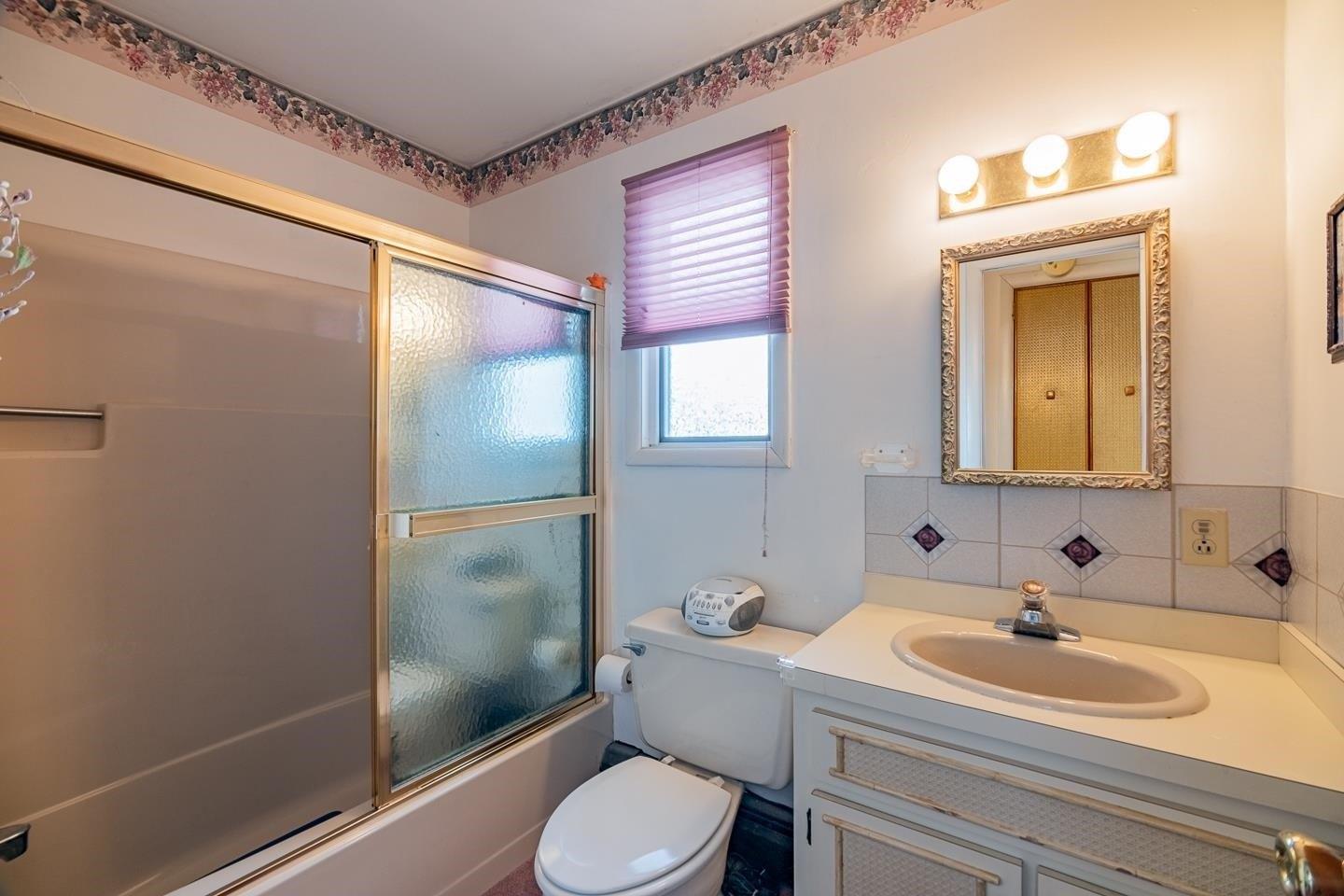 Ocean Ave, Wildwood, NJ 08260