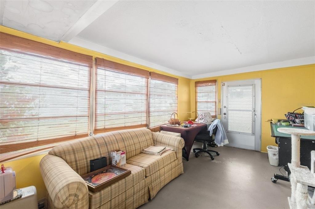 Solar Dr, Holiday, FL 34691