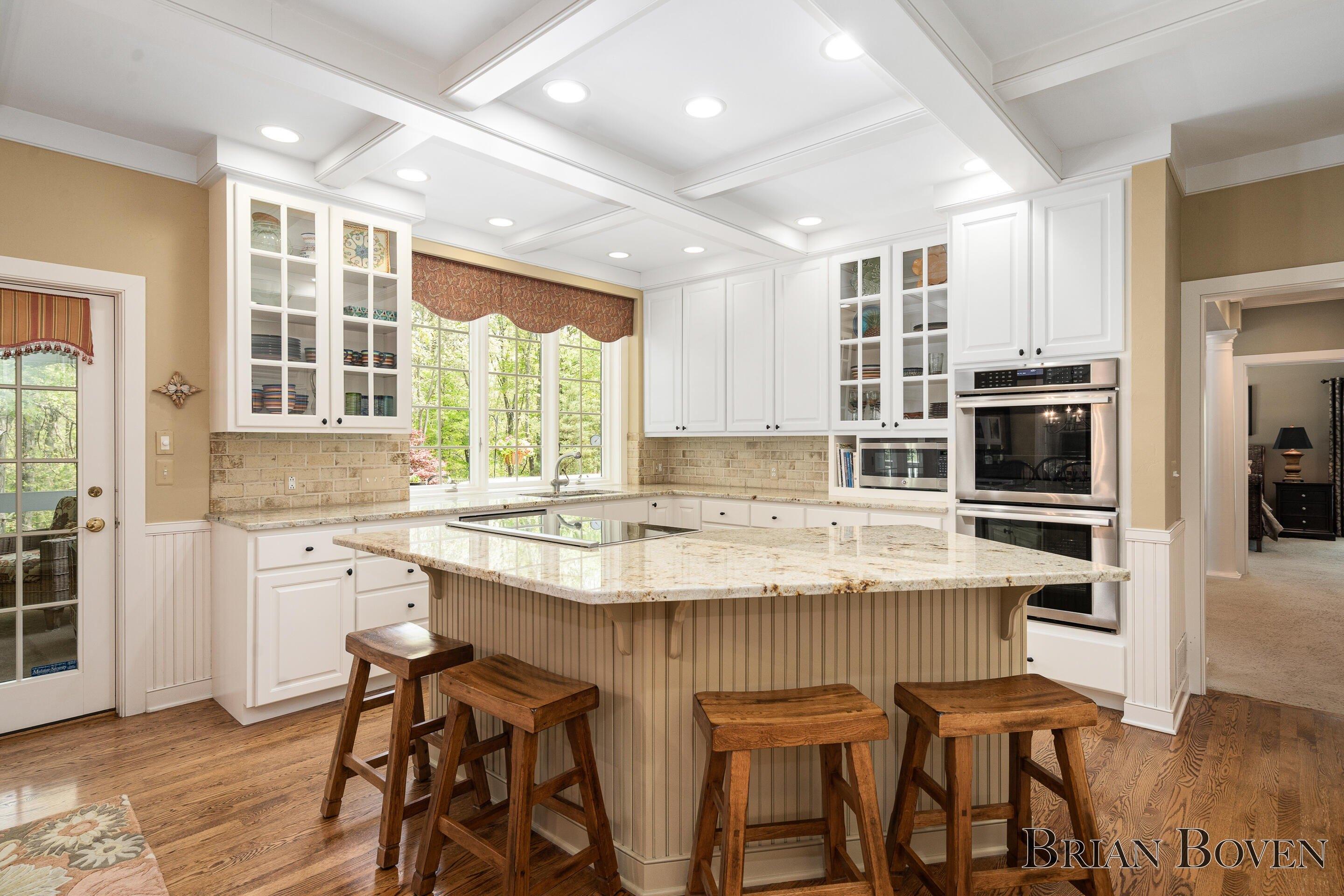 Rum Creek Trl Ne, Rockford, MI 49341