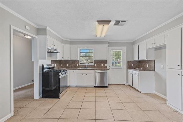W Lyons St, Sulphur, LA 70663