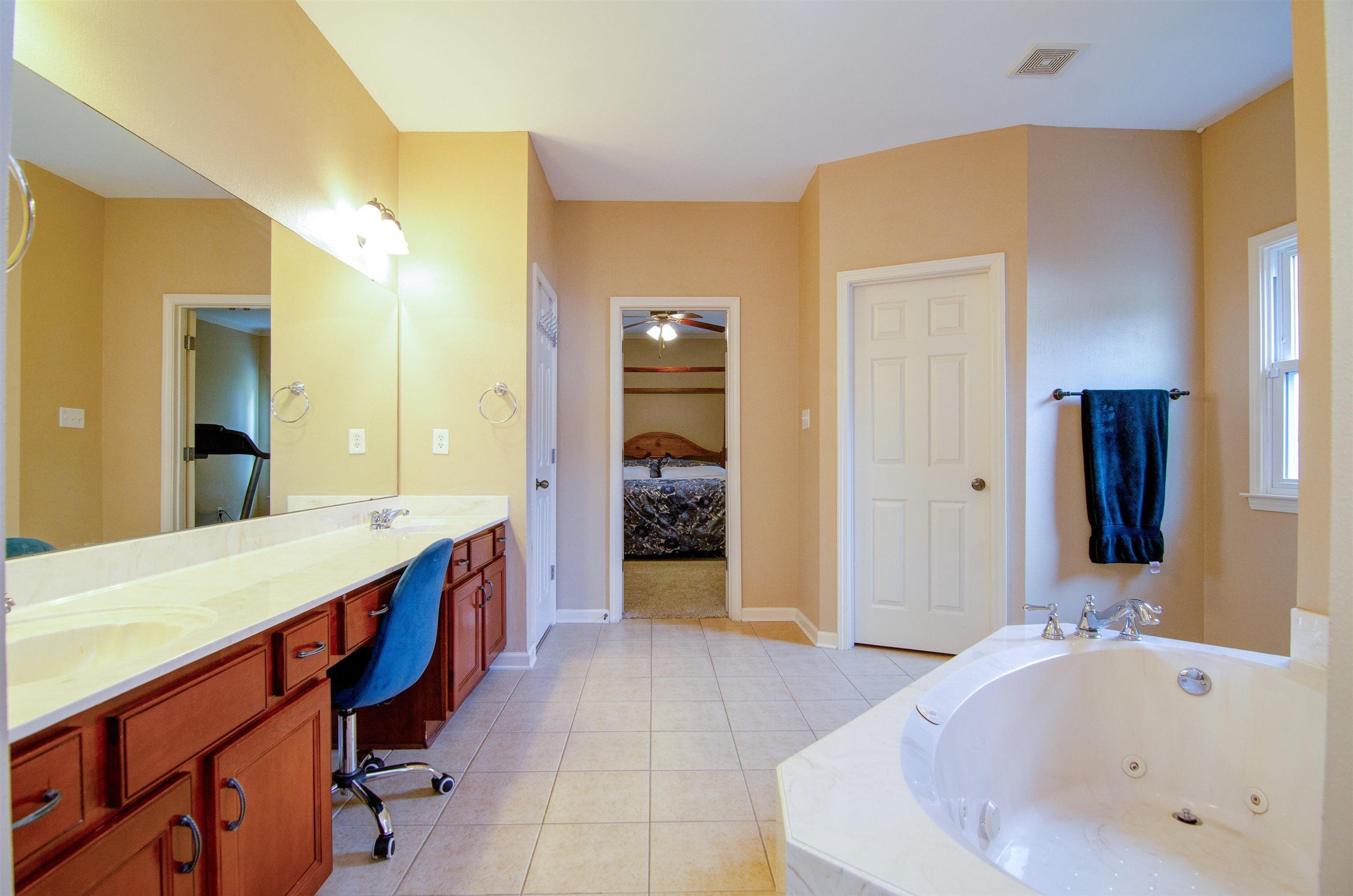 Chapel Meadow Ln, Lakeland, TN 38002
