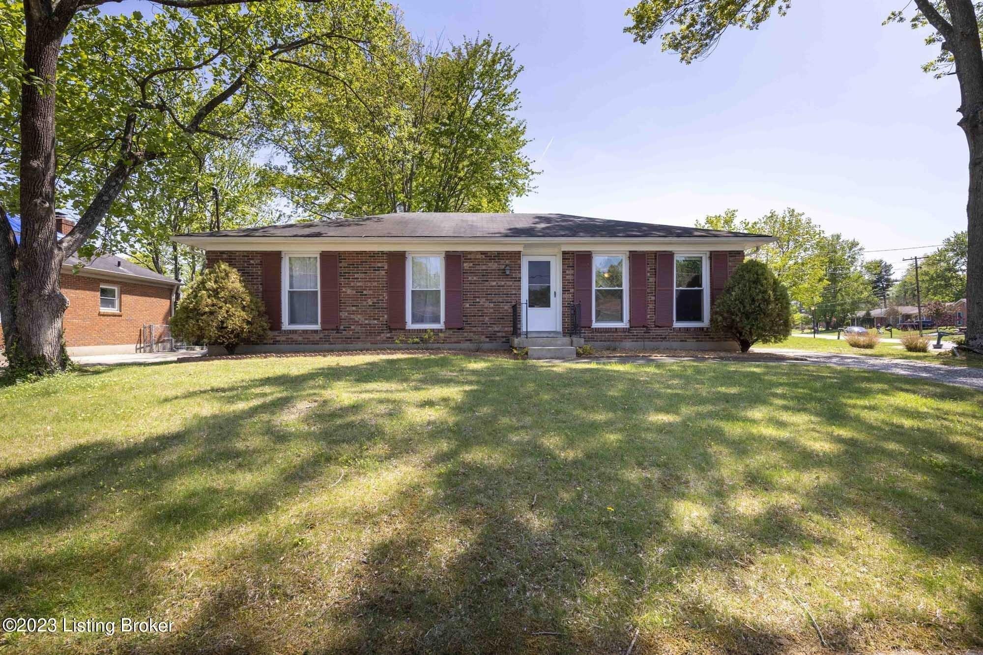 Renown Dr, Jeffersontown, KY 40299
