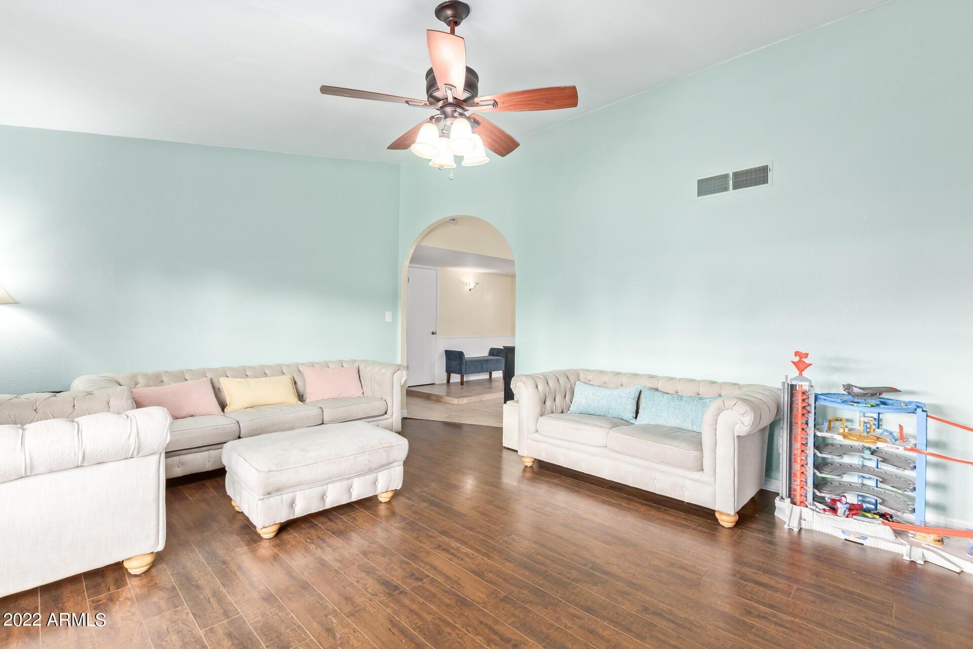 W Kristal Way, Phoenix, AZ 85027