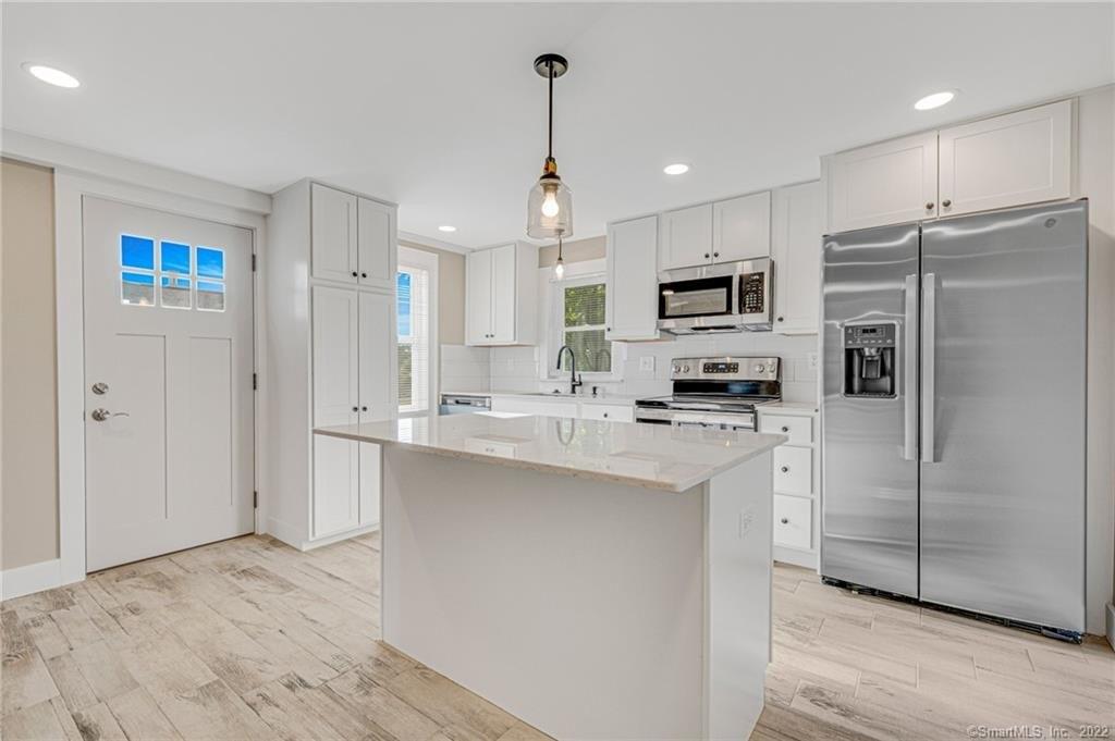 Matthews St, Bristol, CT 06010