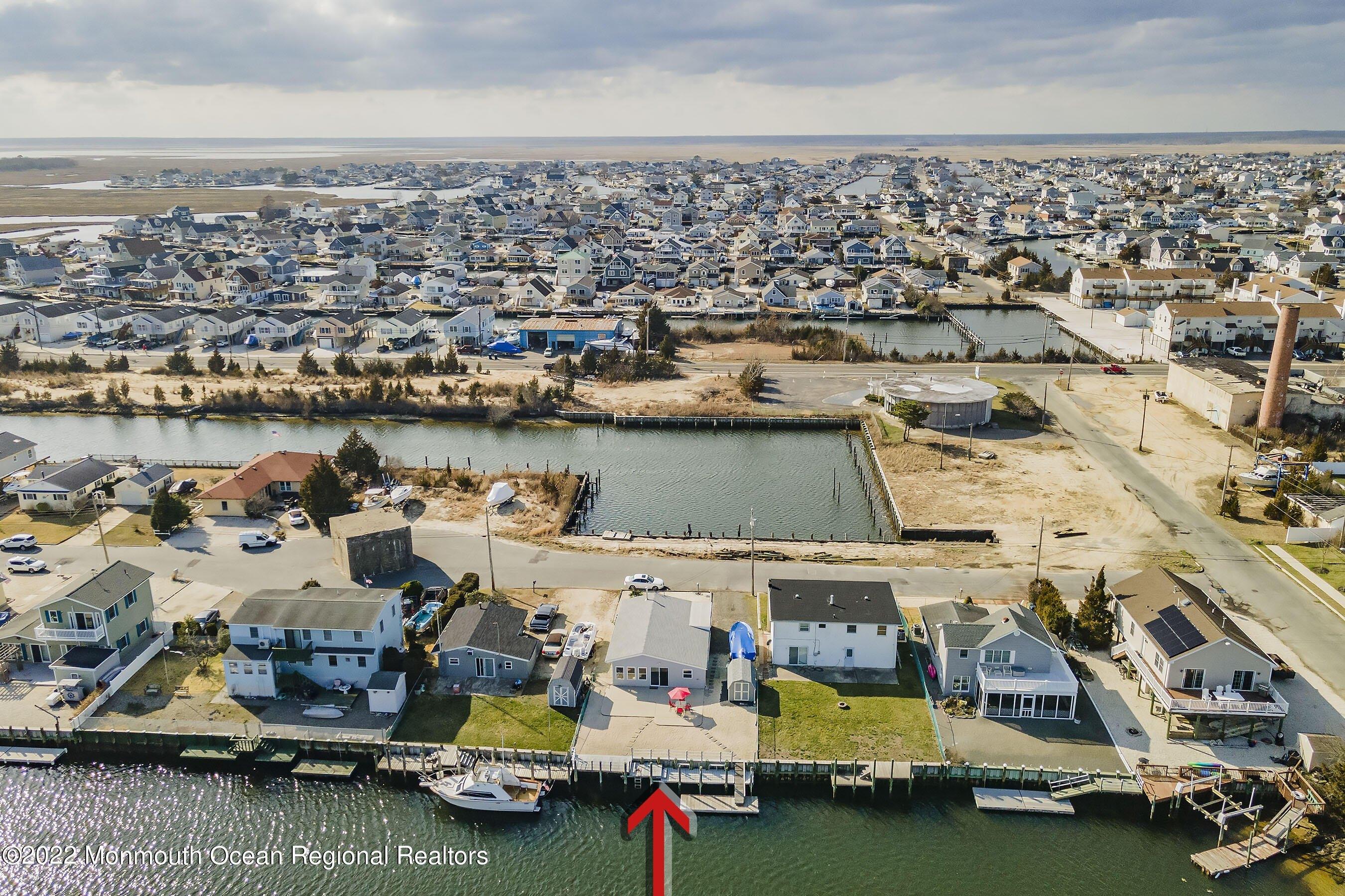 S Ensign Dr, Little Egg Harbor Twp, NJ 08087