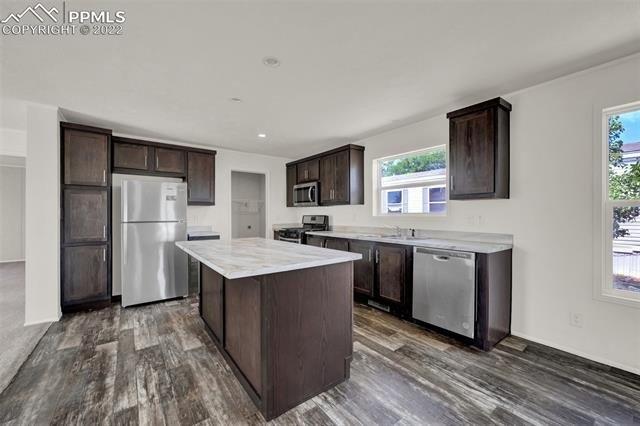 E Dawnview Dr, Pueblo, CO 81007