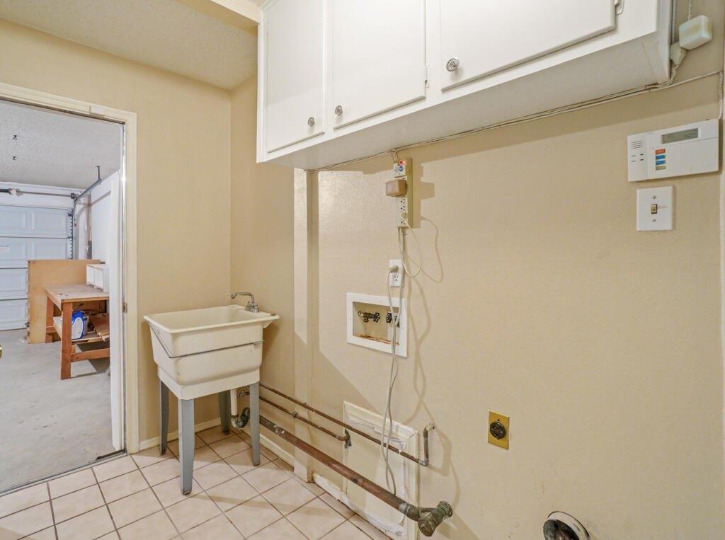 Vista Corona Ct, El Paso, TX 79912