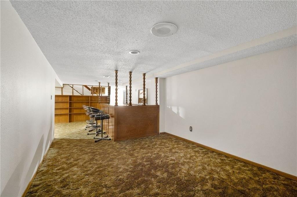 E Virginia Ave, Des Moines, IA 50315