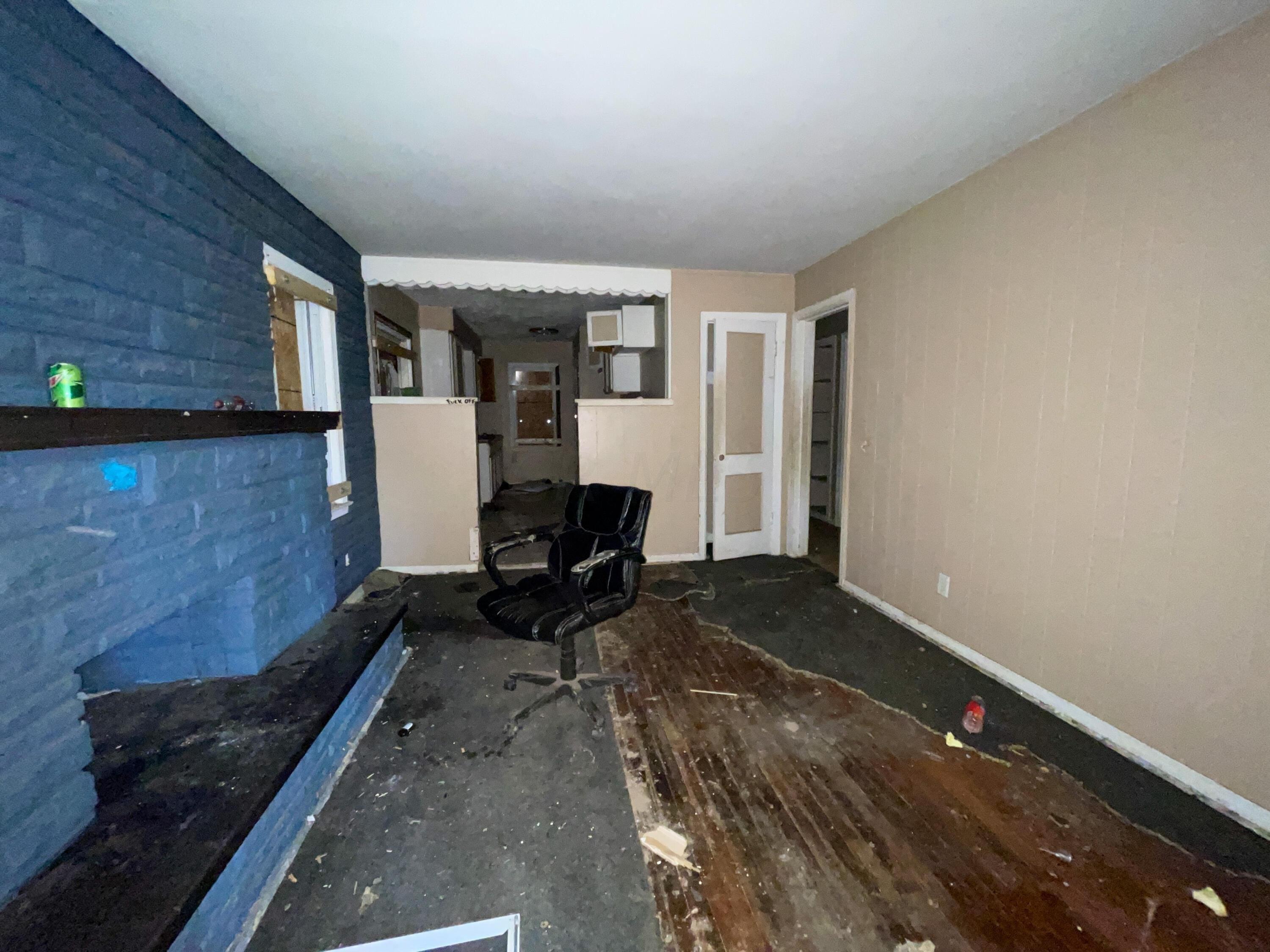 Loretta Ave, Columbus, OH 43211