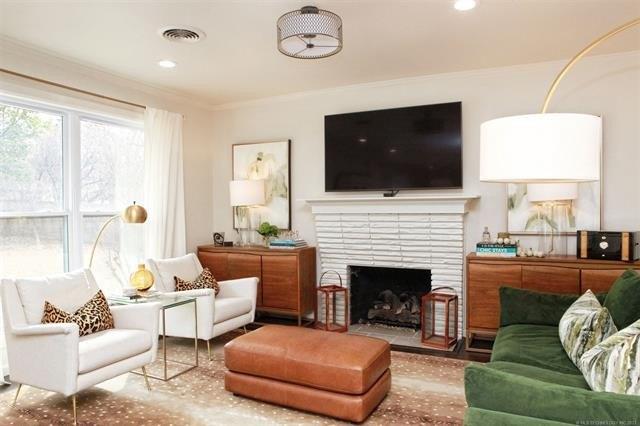 E 42nd Pl, Tulsa, OK 74135