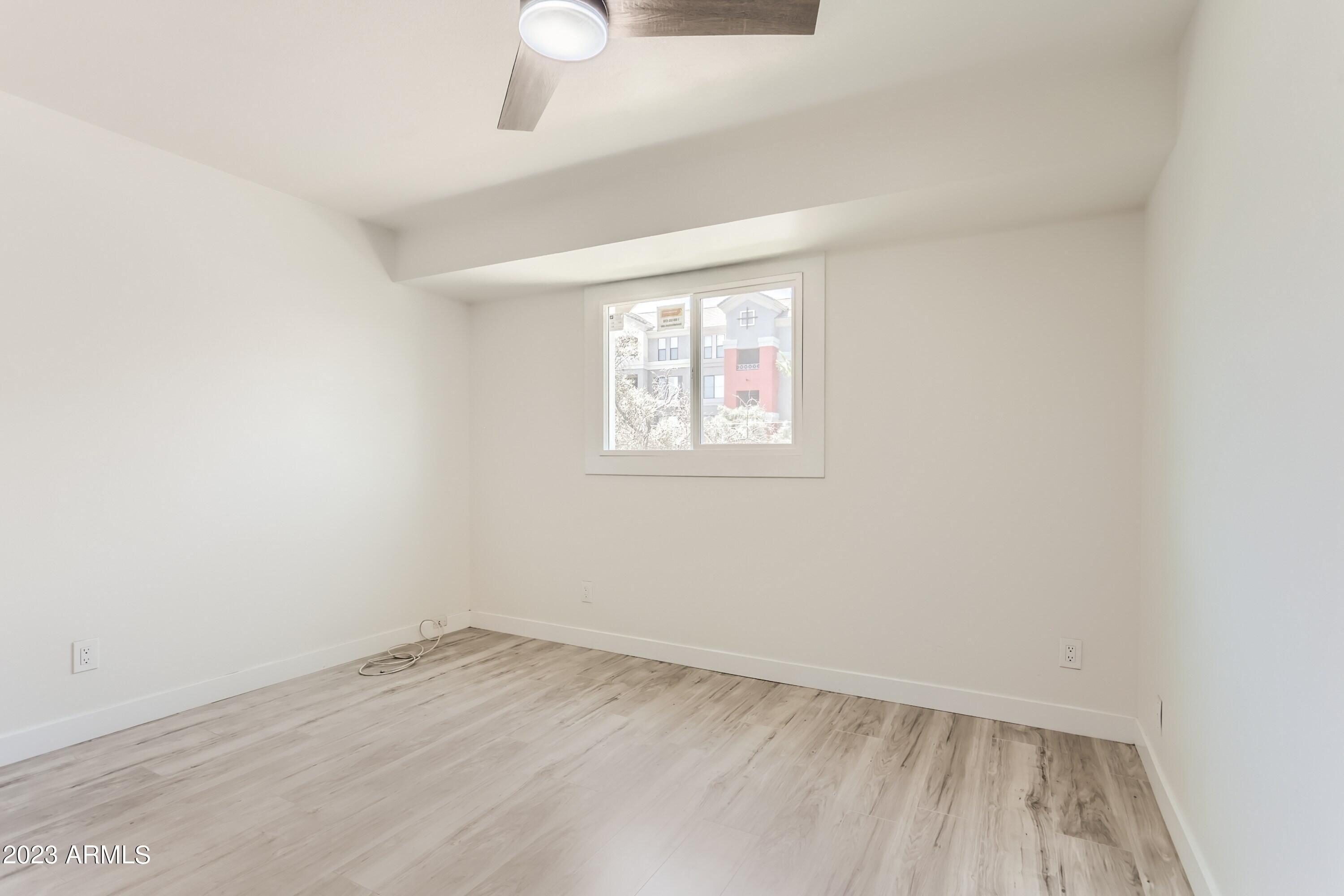 E Belleview St, Phoenix, AZ 85008