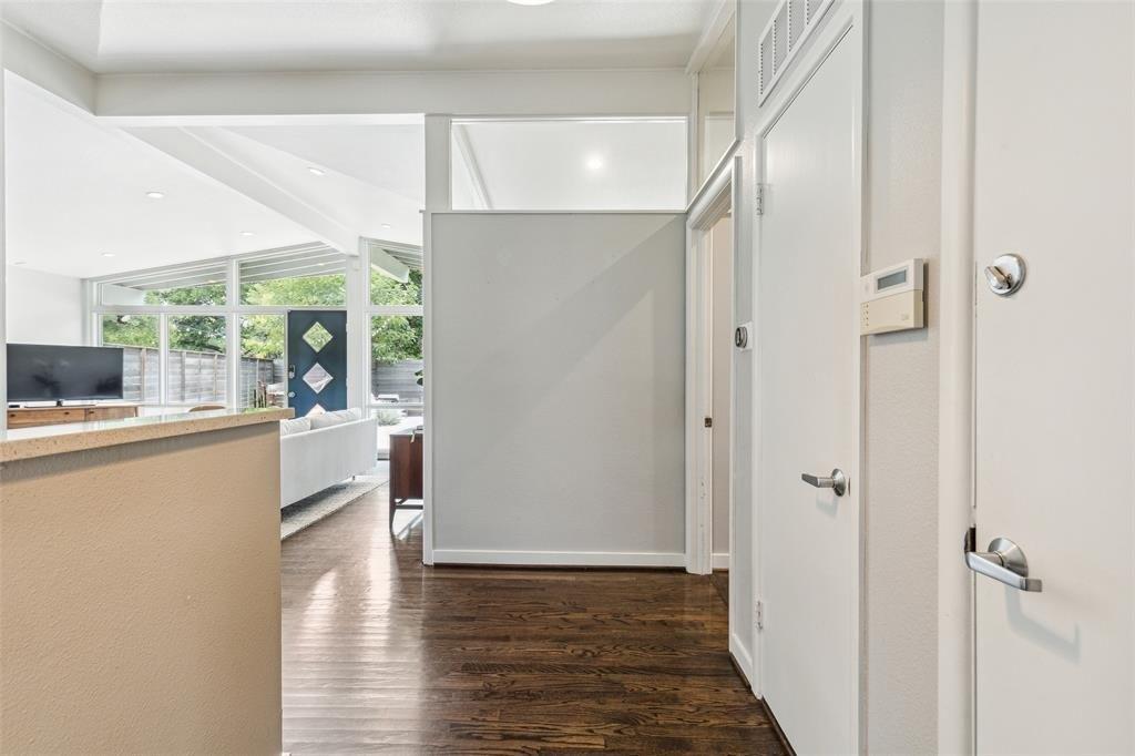 Pinocchio Dr, Dallas, TX 75229