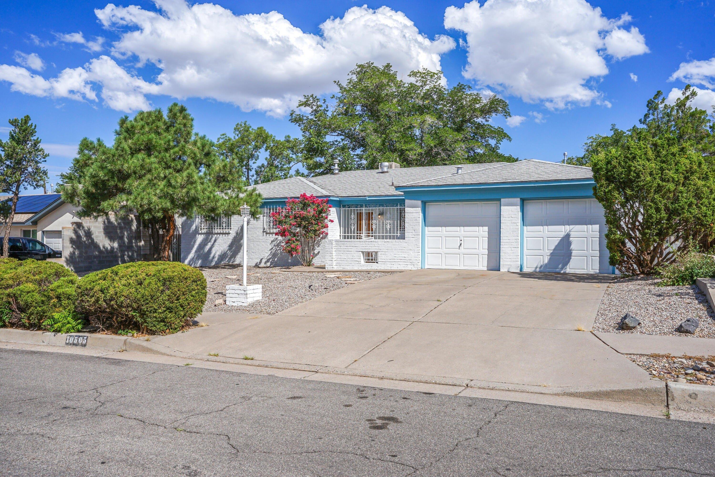 Karen Ave Ne, Albuquerque, NM 87111
