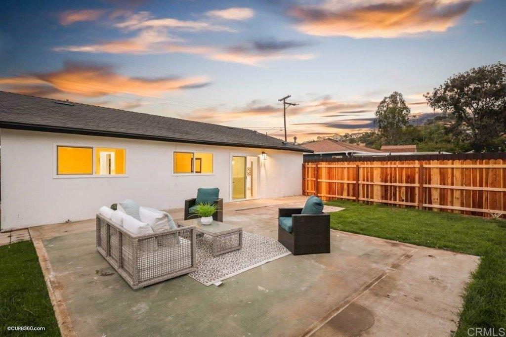 Cananea St, Vista, CA 92084