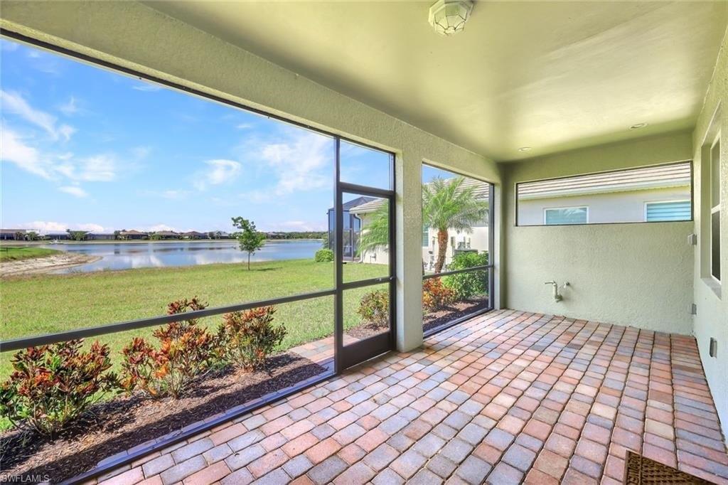 Kelson Cir, Naples, FL 34114