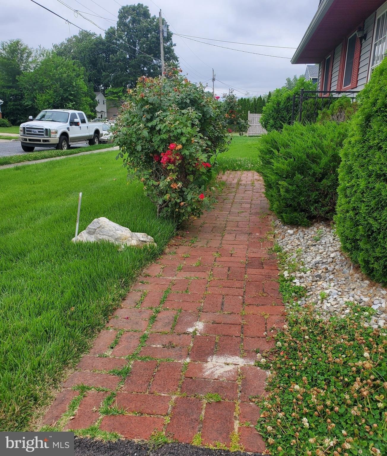 Charles Pl, Pennsville, NJ 08070
