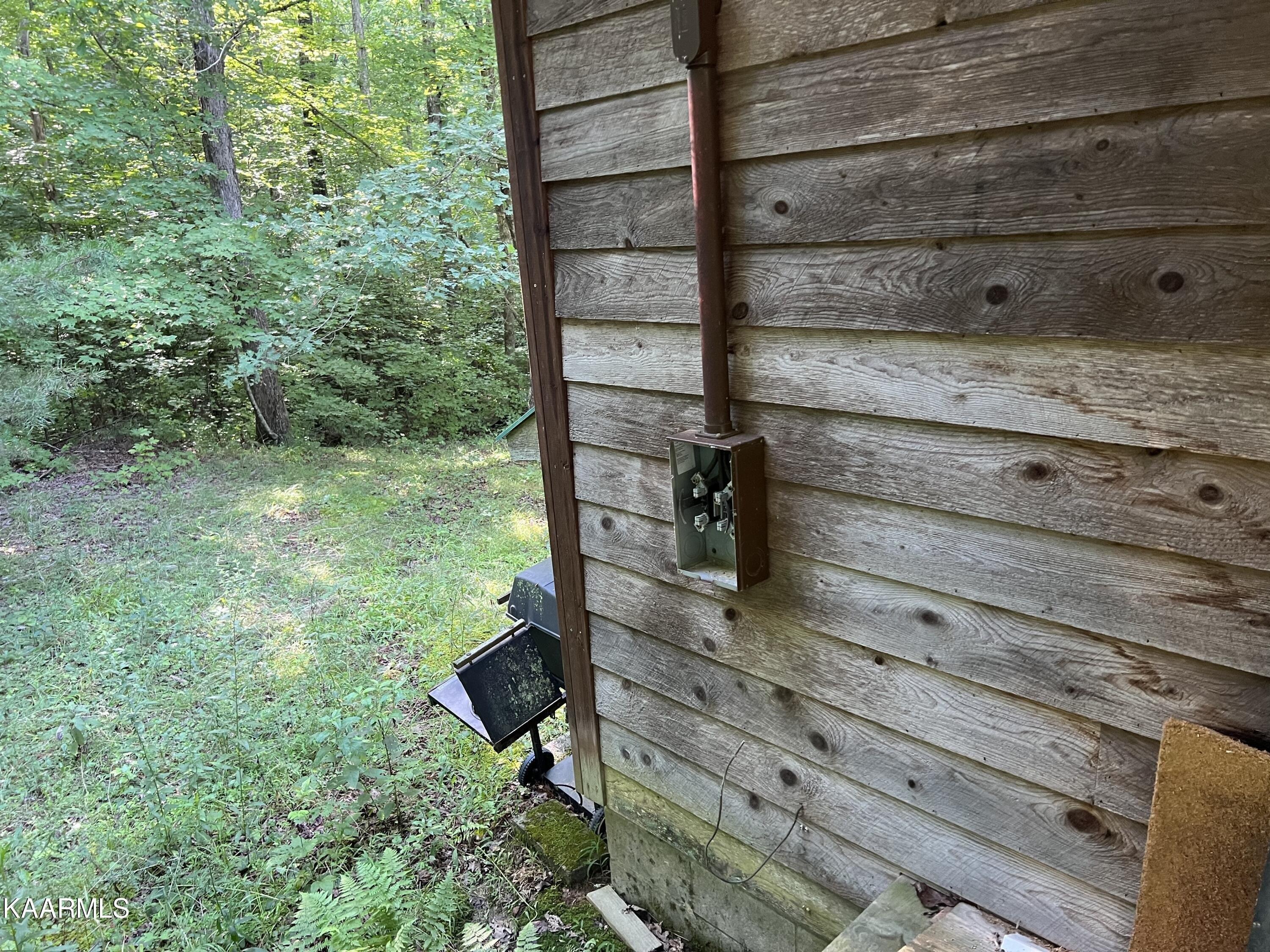 Bear Hollow Rd, Oneida, TN 37841